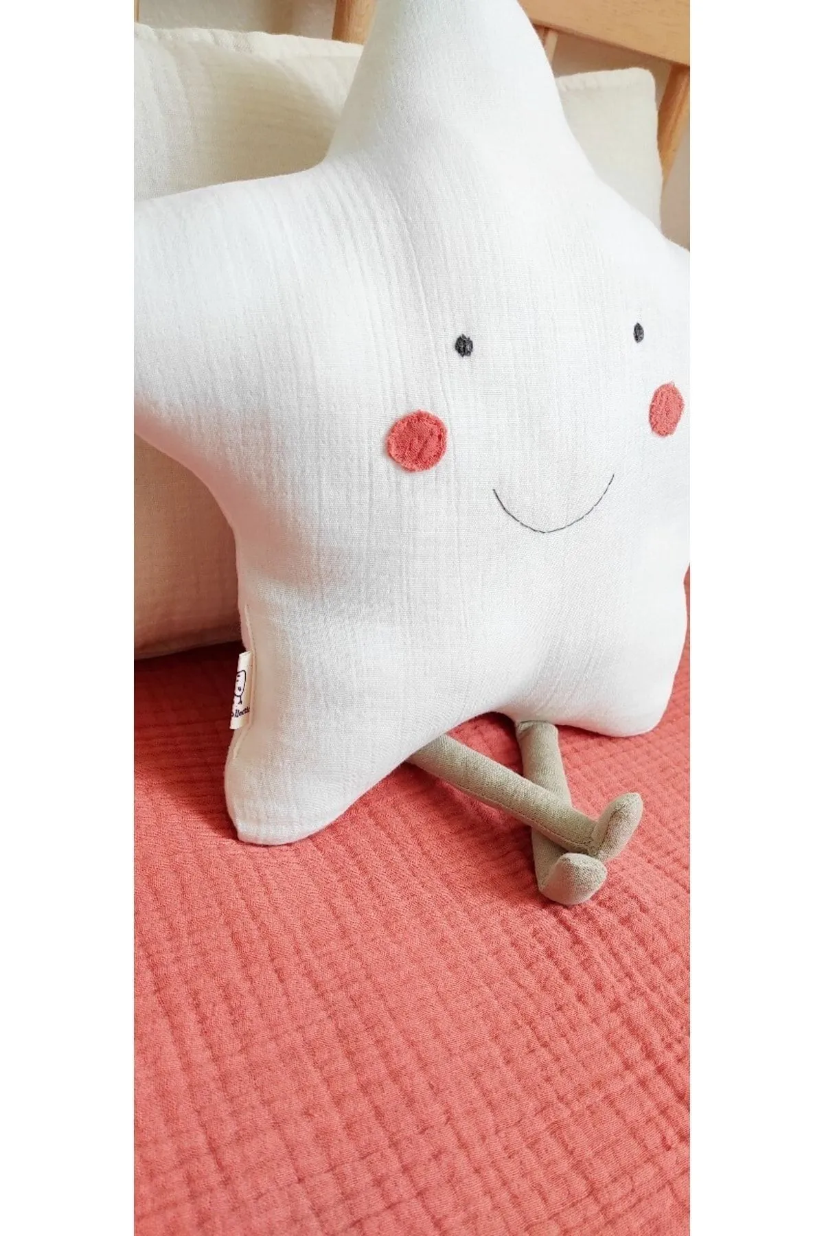 Sevimli Yıldız %100 Pamuklu Organik Bebek / Çocuk Odası Dekoratif Müslin Kırlent