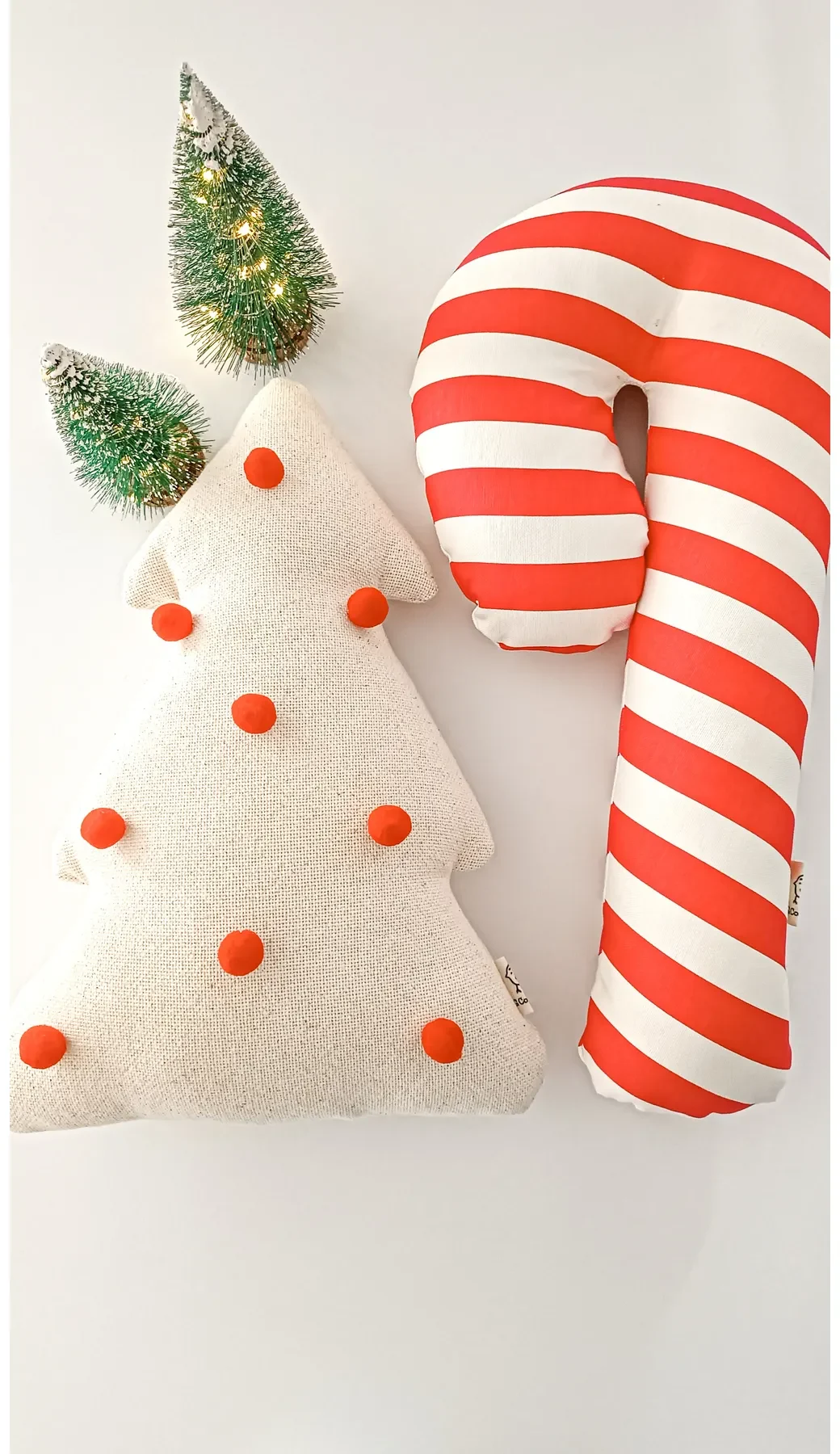 Yılbaşı / Noel Dekoratif 2'li Set Kırlent / Yastık / Yılbaşı Ağacı / Yılbaşı Süsü