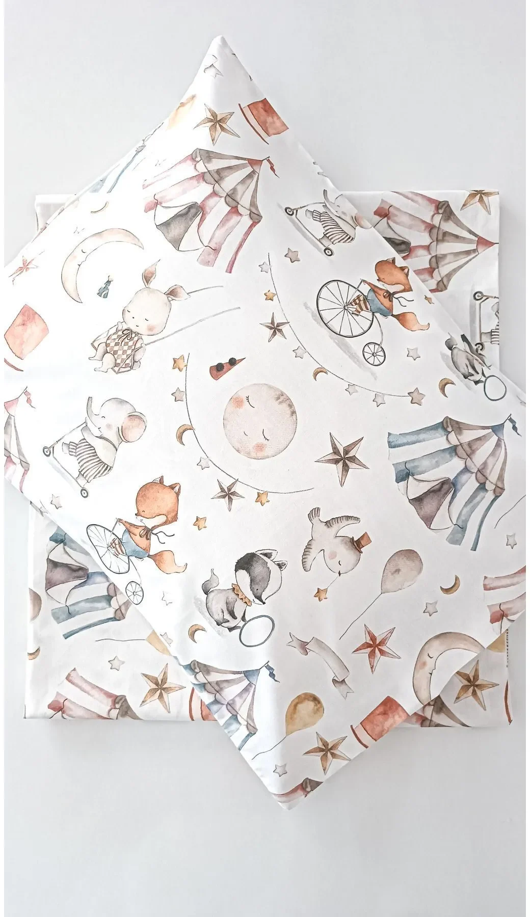 Sirk Desenli %100 Pamuklu (90X190 CM) Lastikli Çarşaf Ve Yastık Kılıfı Seti 2'li Set Bebek / Çocuk